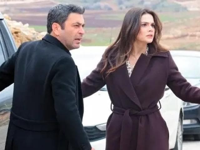 Uzak Şehir’de sezon arası ayrılık haberi geldi!