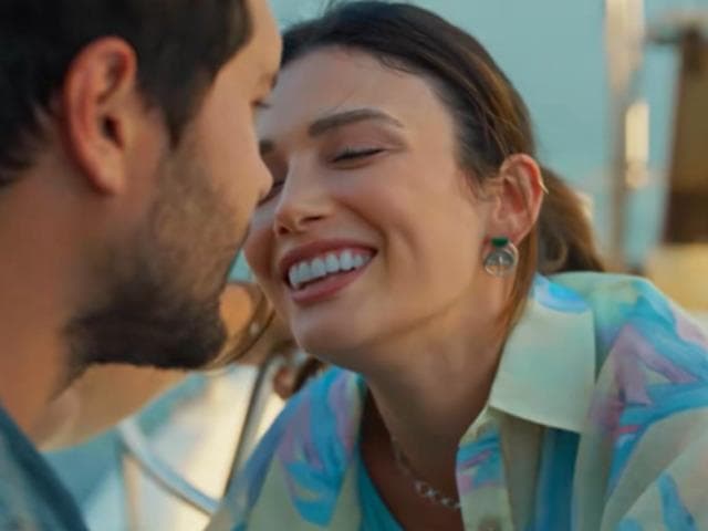 Yeni bölüm öncesi yorum yağdı! "Tam bir romantik komedi"