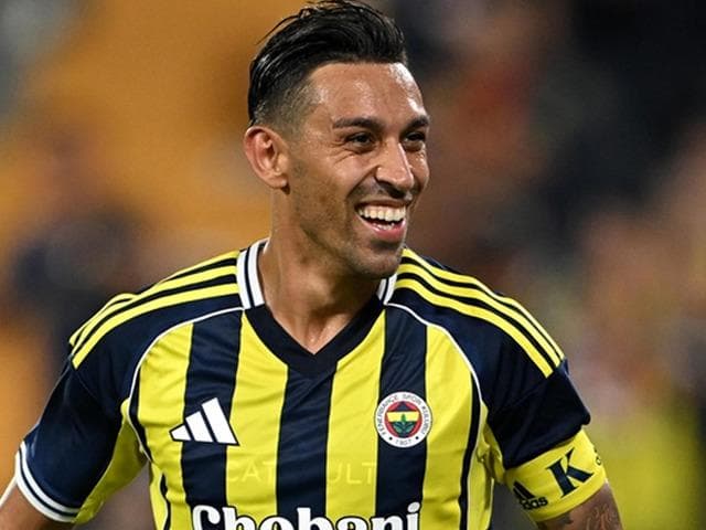 Kasımpaşa açıkladı: İrfan Can Kahveci Fenerbahçe'ye döndü