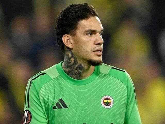 Fenerbahçe'de Ederson'dan sürpriz karar! Taraftarla bozuşmuştu