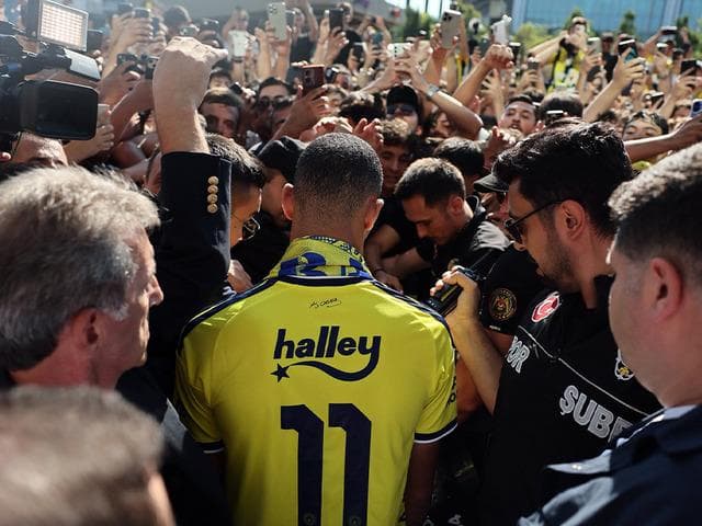 Fenerbahçe'de Mason Greenwood İstanbul'a geldi!