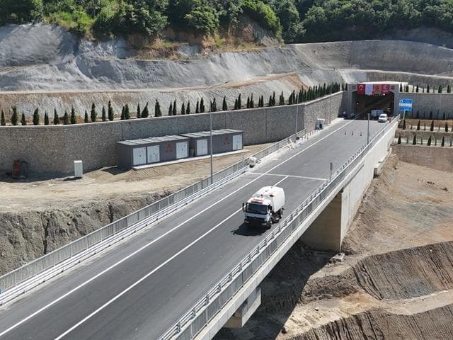 Bakan Uraloğlu duyurdu: Yalova-Armutlu yolu yarın hizmete açılıyor