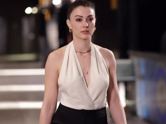 Yine çok şık! Tarzıyla hayranlarından tam not aldı