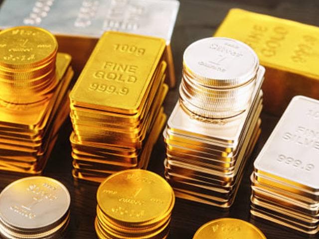 Altında ezber bozan tahmin! Ünlü ekonomist yeni hedefi açıkladı