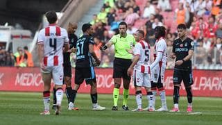 Trabzonspor'da şok! Rakibine kafa attı, Beşiktaş derbisinde yok